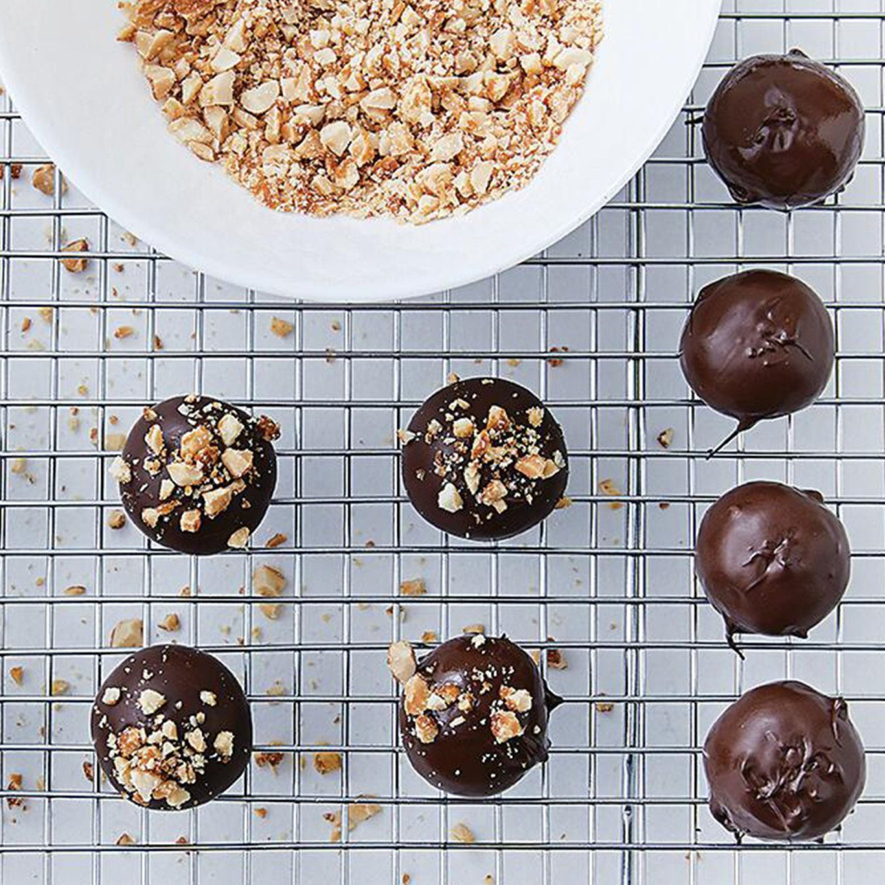 Recipe: Creamy Snickers Bar Truffle Balls