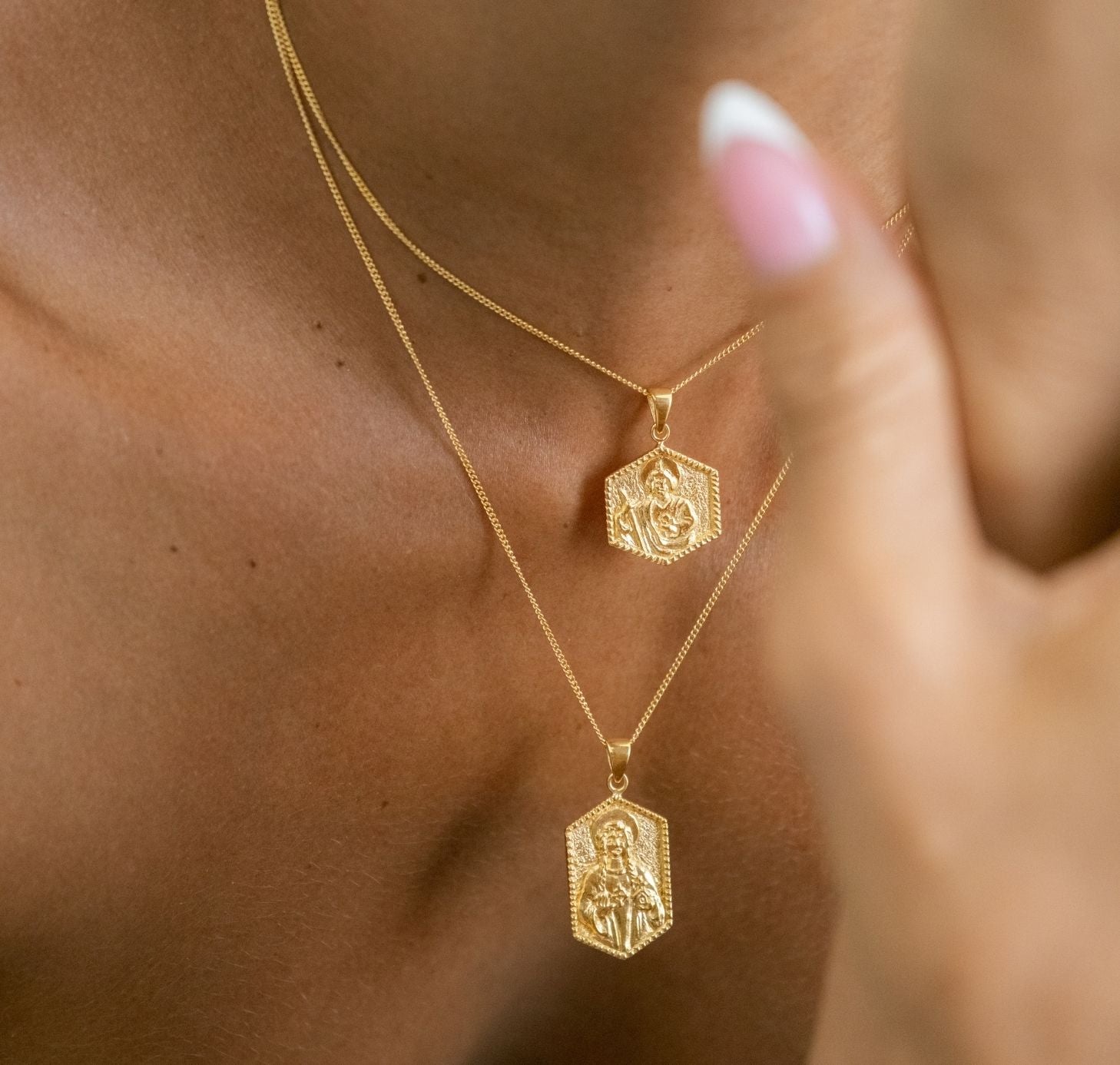 St Dwynwen - Patron Saint of Lovers - Gold