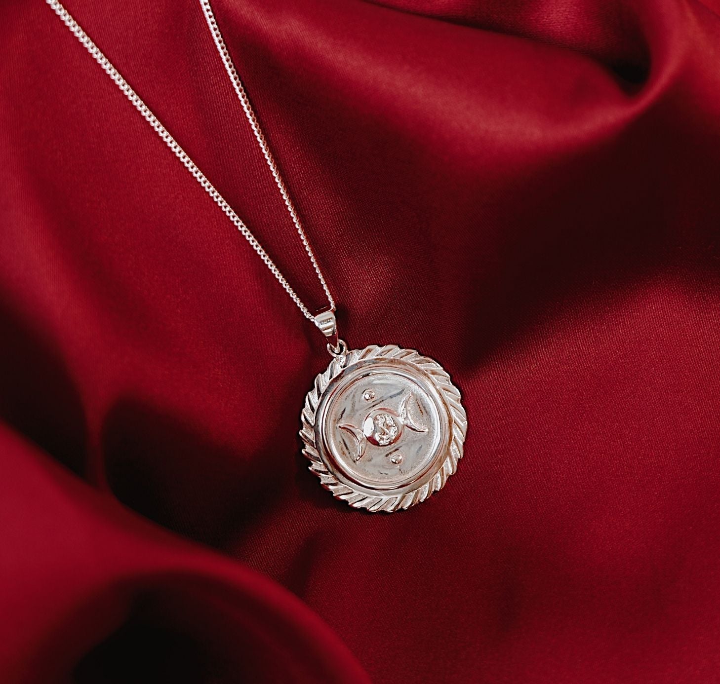 SUZANNE 'PROTECTION' NECKLACE PENDANT - SILVER