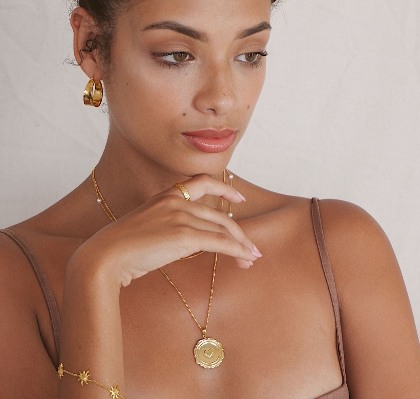 9KT SOLID GOLD - SERENA 'LOVE' NECKLACE