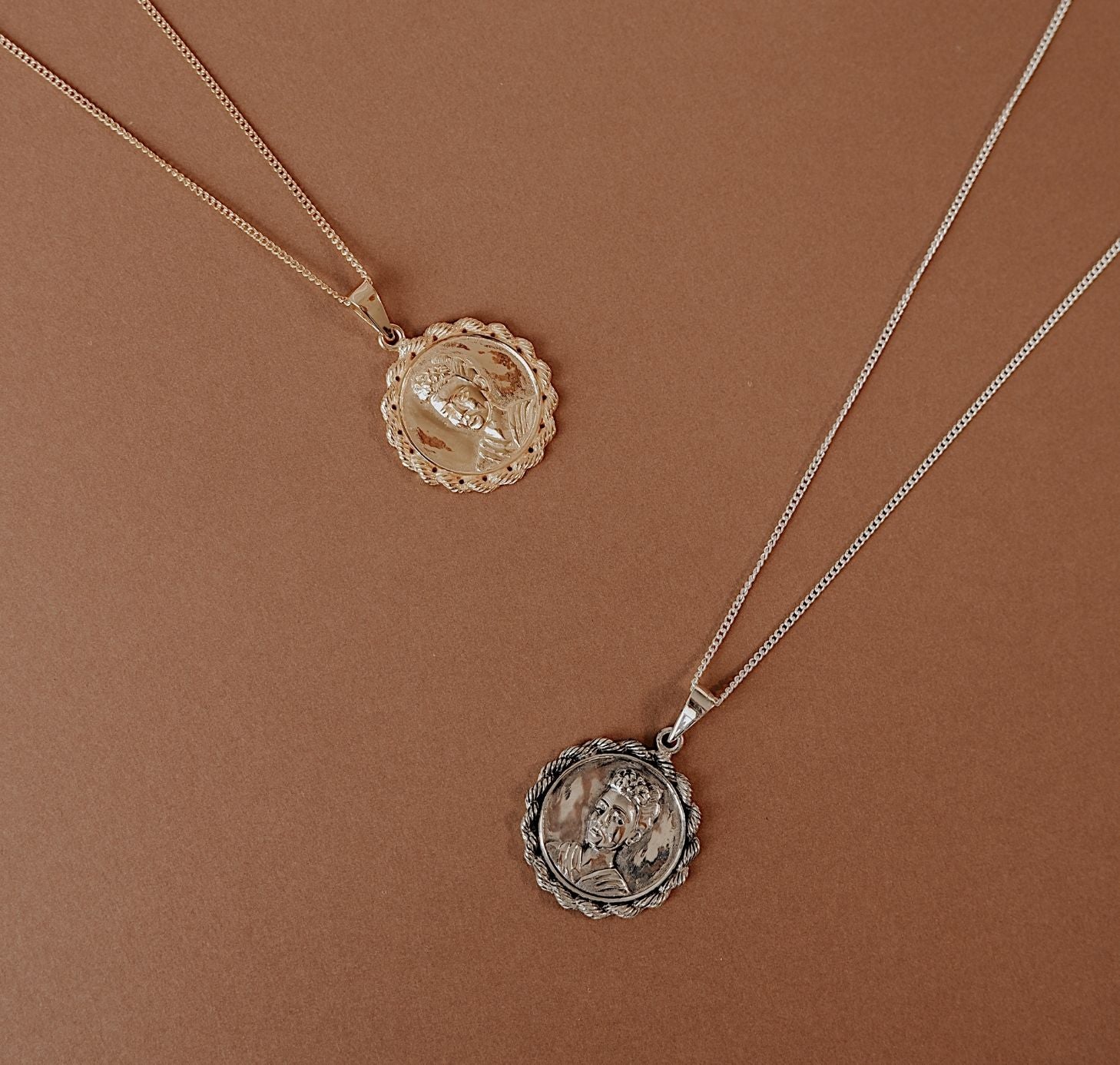 9KT SOLID GOLD - MAGDALENA NECKLACE