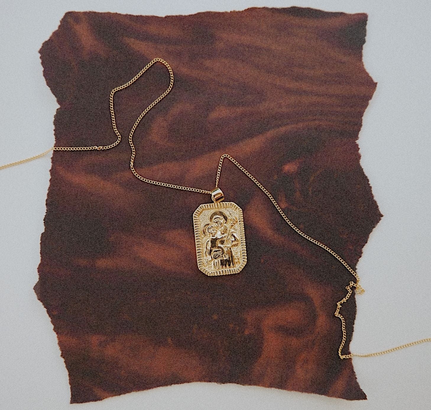 9KT SOLID GOLD - St Anthony - Patron Saint of Miracles