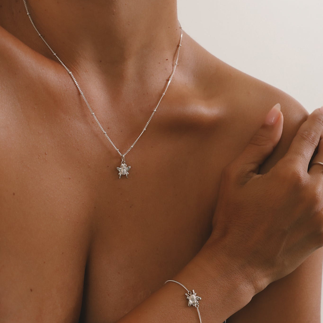 Honey Bee Charm Necklace (Strength & Resilience) - Silver