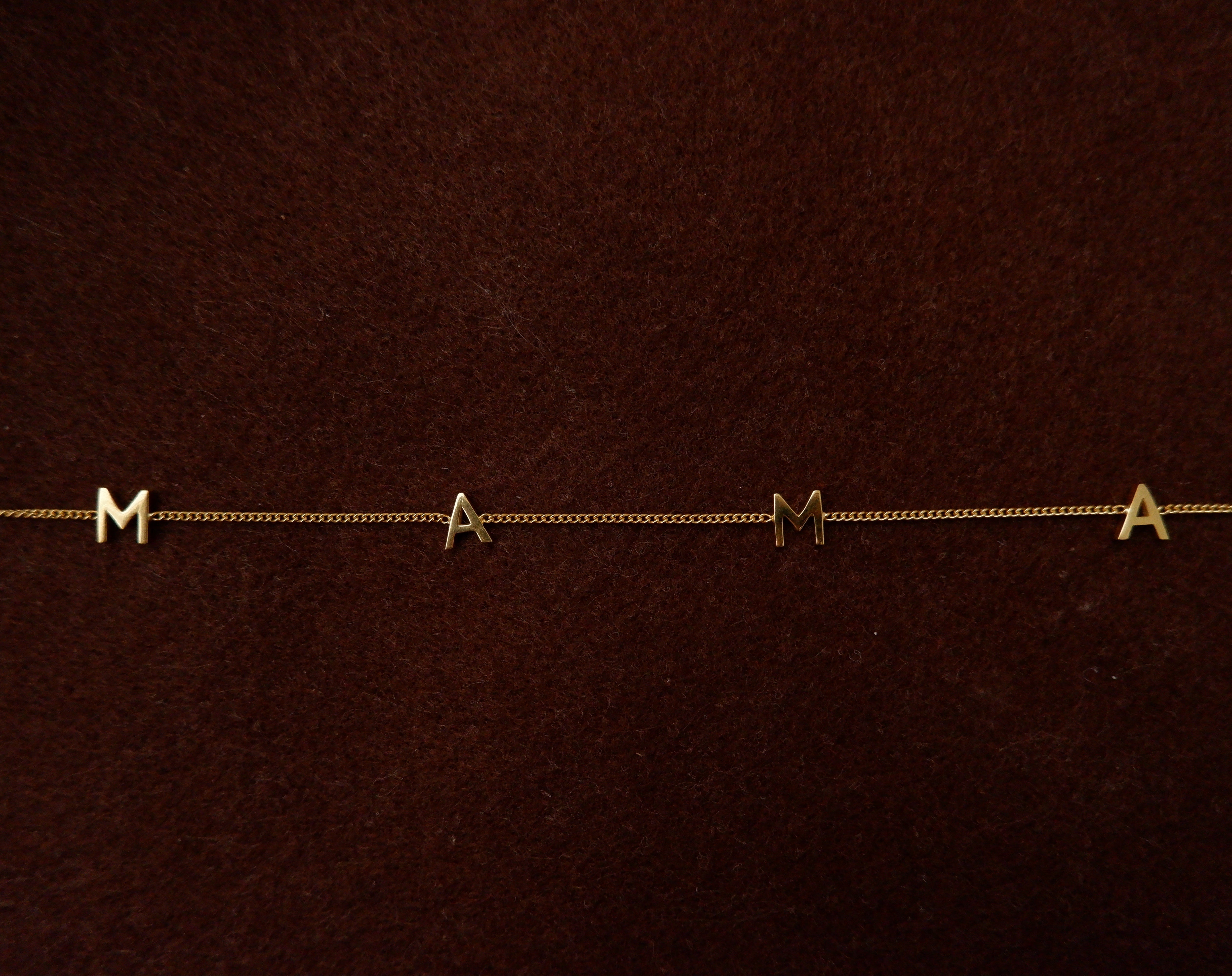 MAMA Necklace - Gold