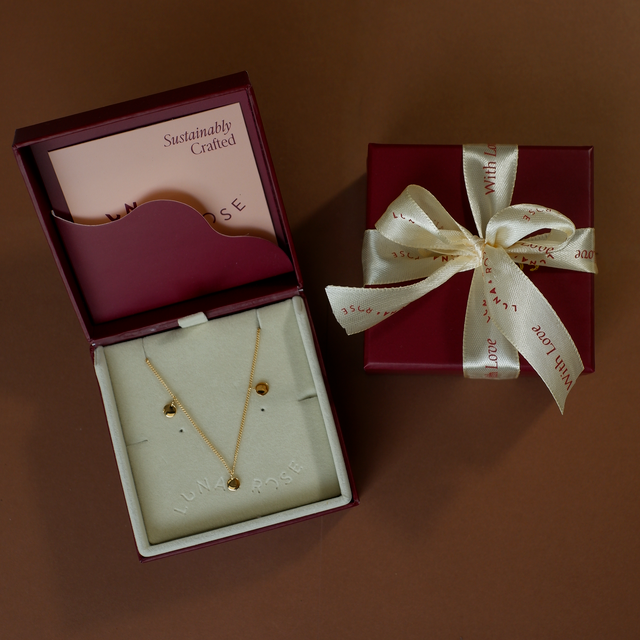Liberty Droplet Necklace - Gold in packaging luna and rose