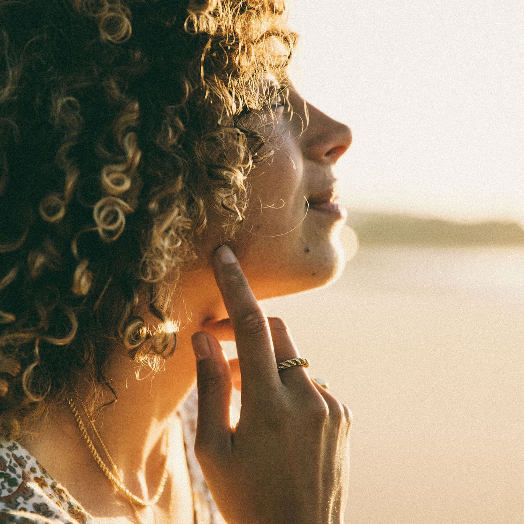 Luna & Rose Del Carmen Ring - Gold_Summer