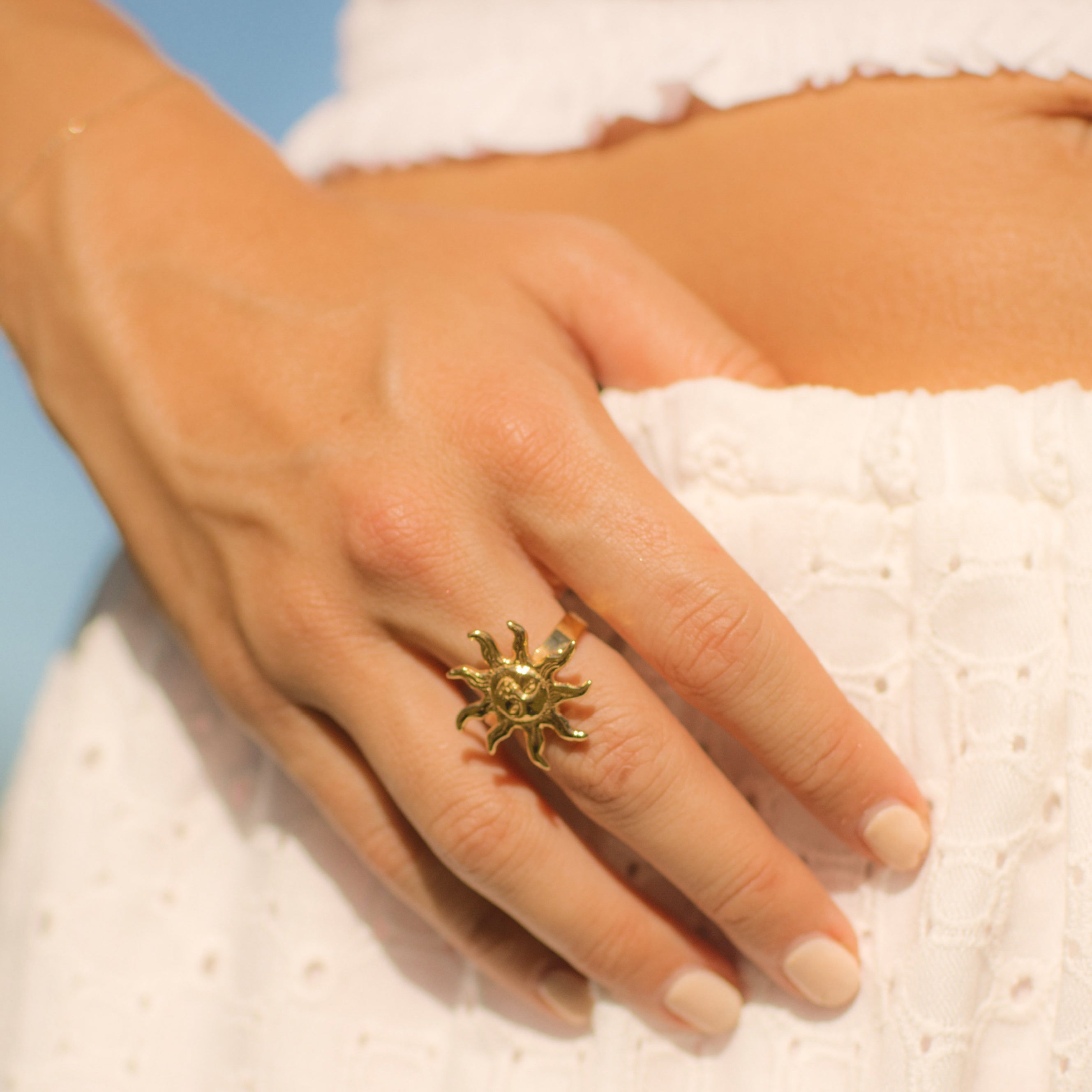 Neri x Luna & Rose - Celestial Sun Ring - Gold