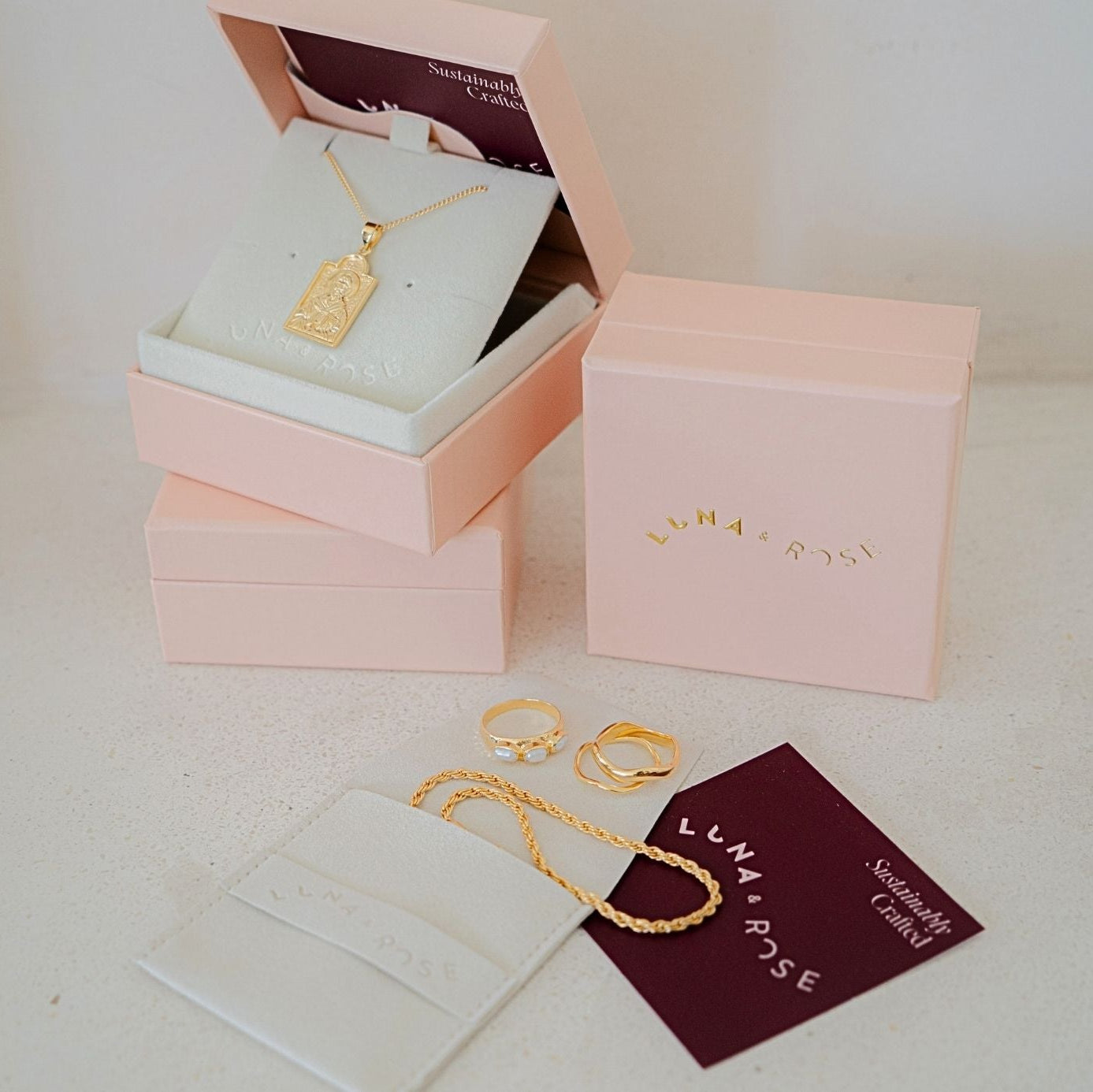 Luna and Rose jewelry packaging two colors