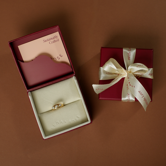 Polly Triple Pearl Ring - GOLD in packaging luna and rose