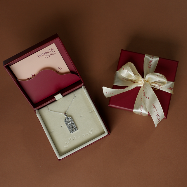 St Fiacre pendant silver in packaging luna and rose