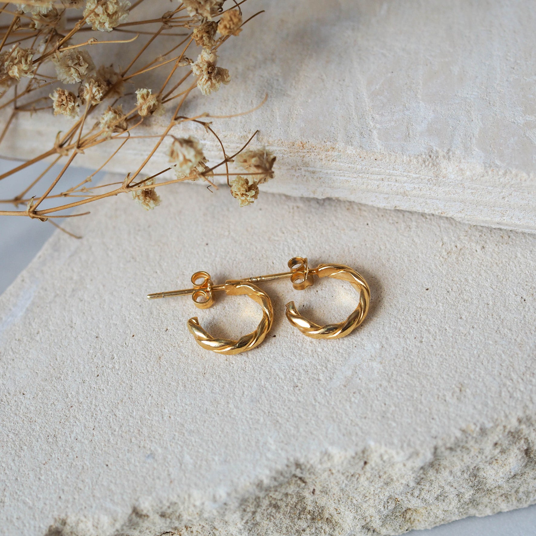 The Hudson Twisted Hoops 12mm - Gold