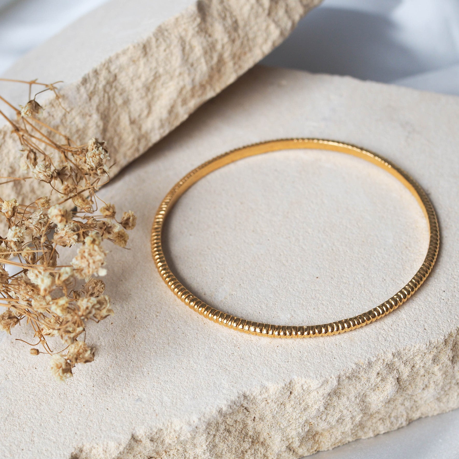 The Baby MET Stripe Bracelet - Gold 2.5mm