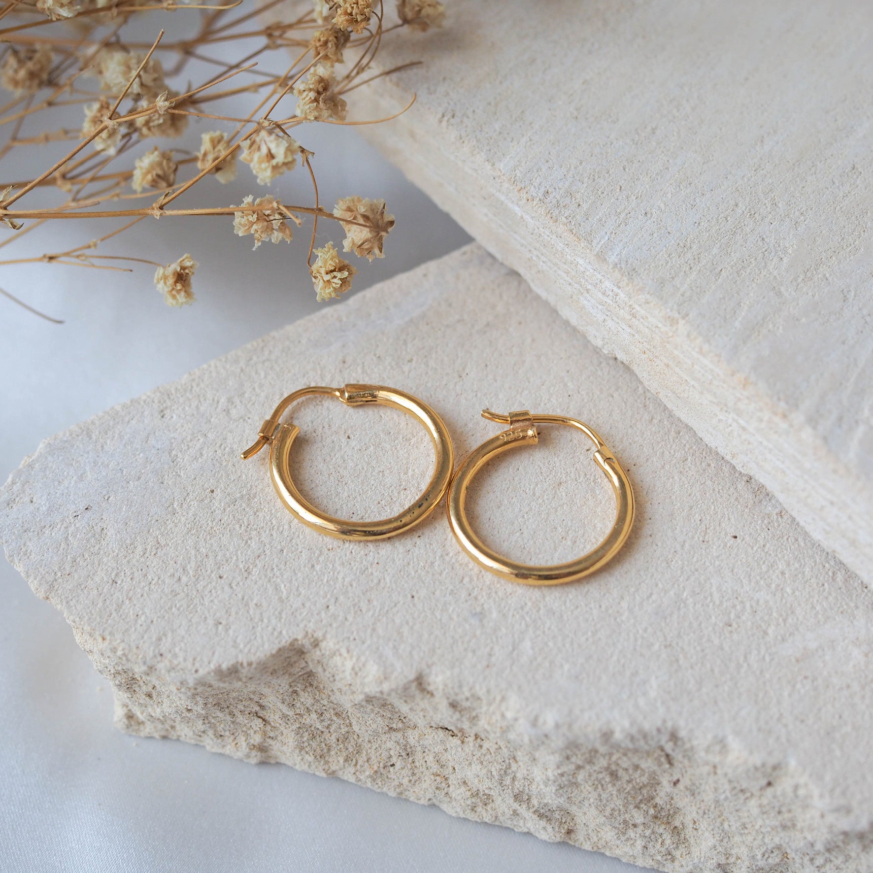 Signature Hoops 18mm Mini - Gold