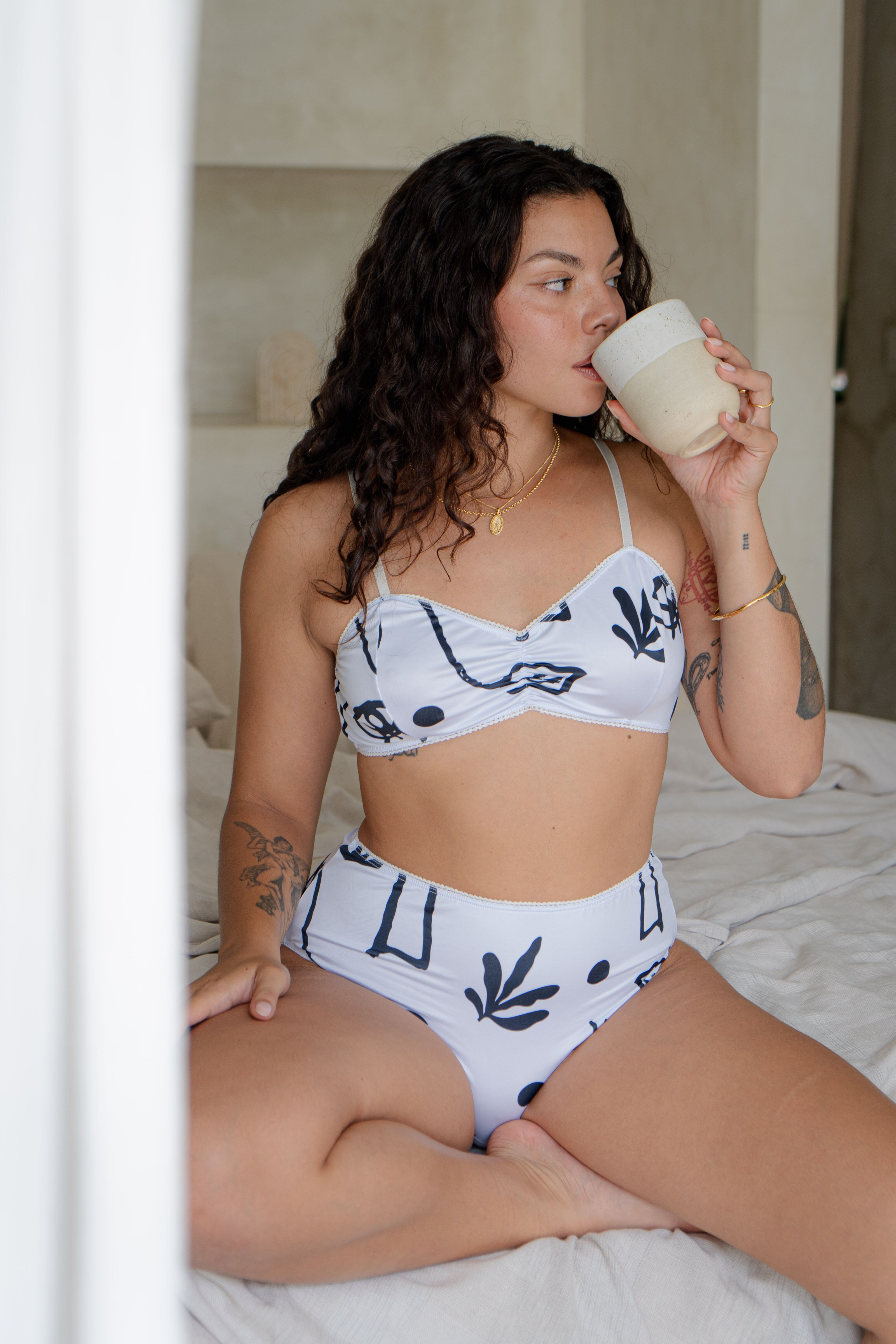 Farah Pant (High Waist) - Plants for Eyes - Black & White