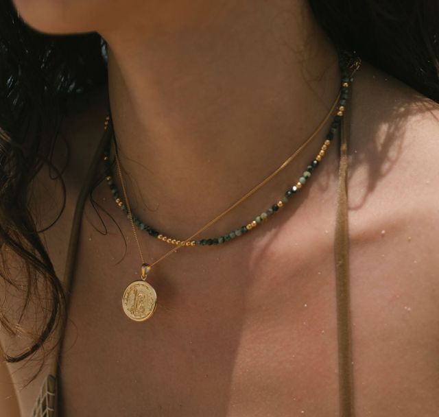 joachim gold on a woman