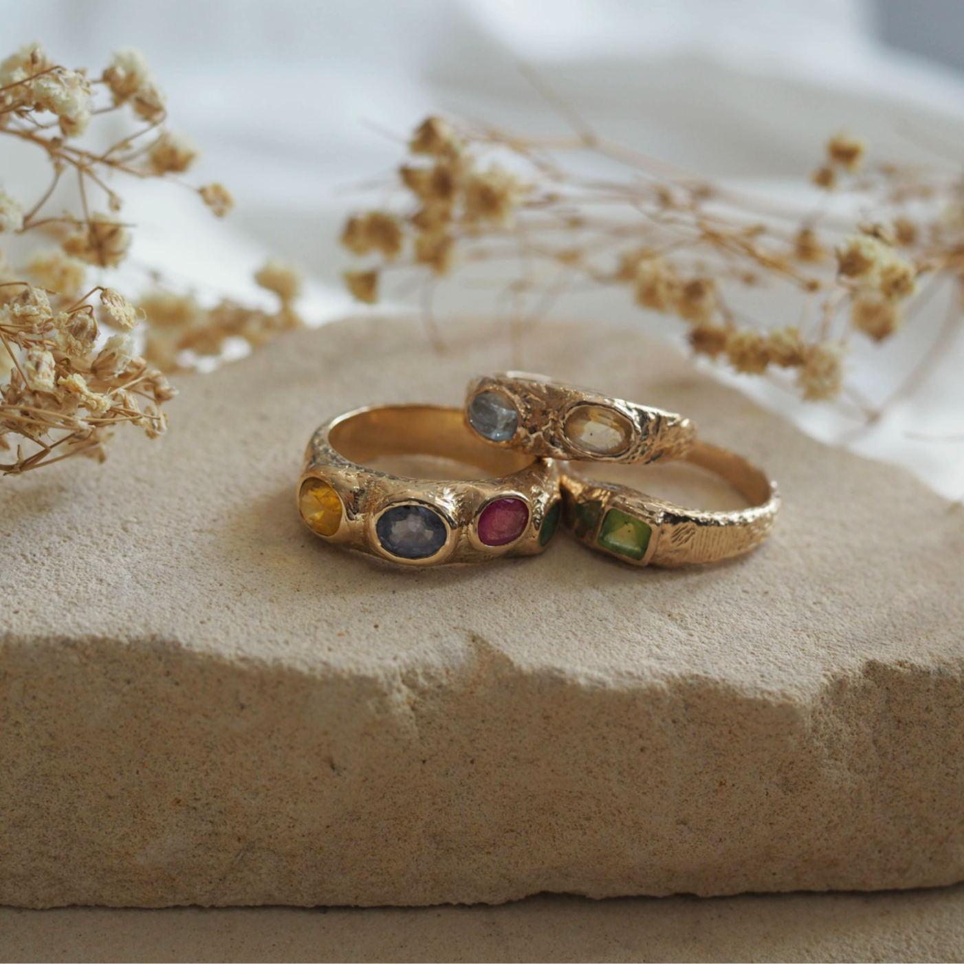 BESPOKE 9KT GOLD Ziggy Ring - 1 Stone