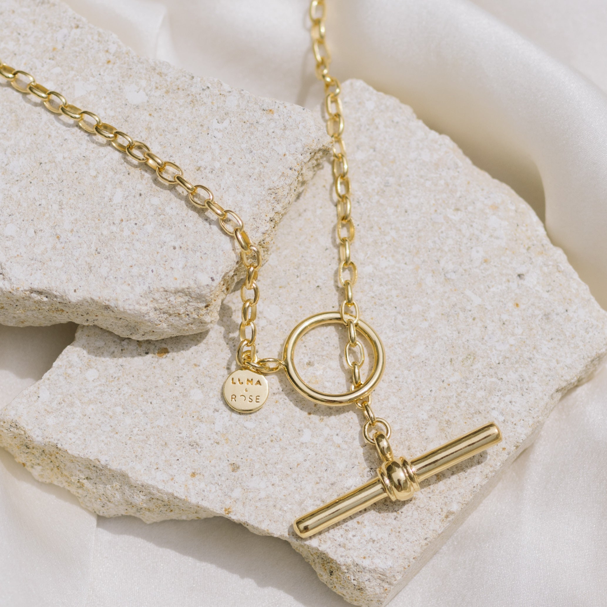 Cher FOB Chain Necklace - Gold