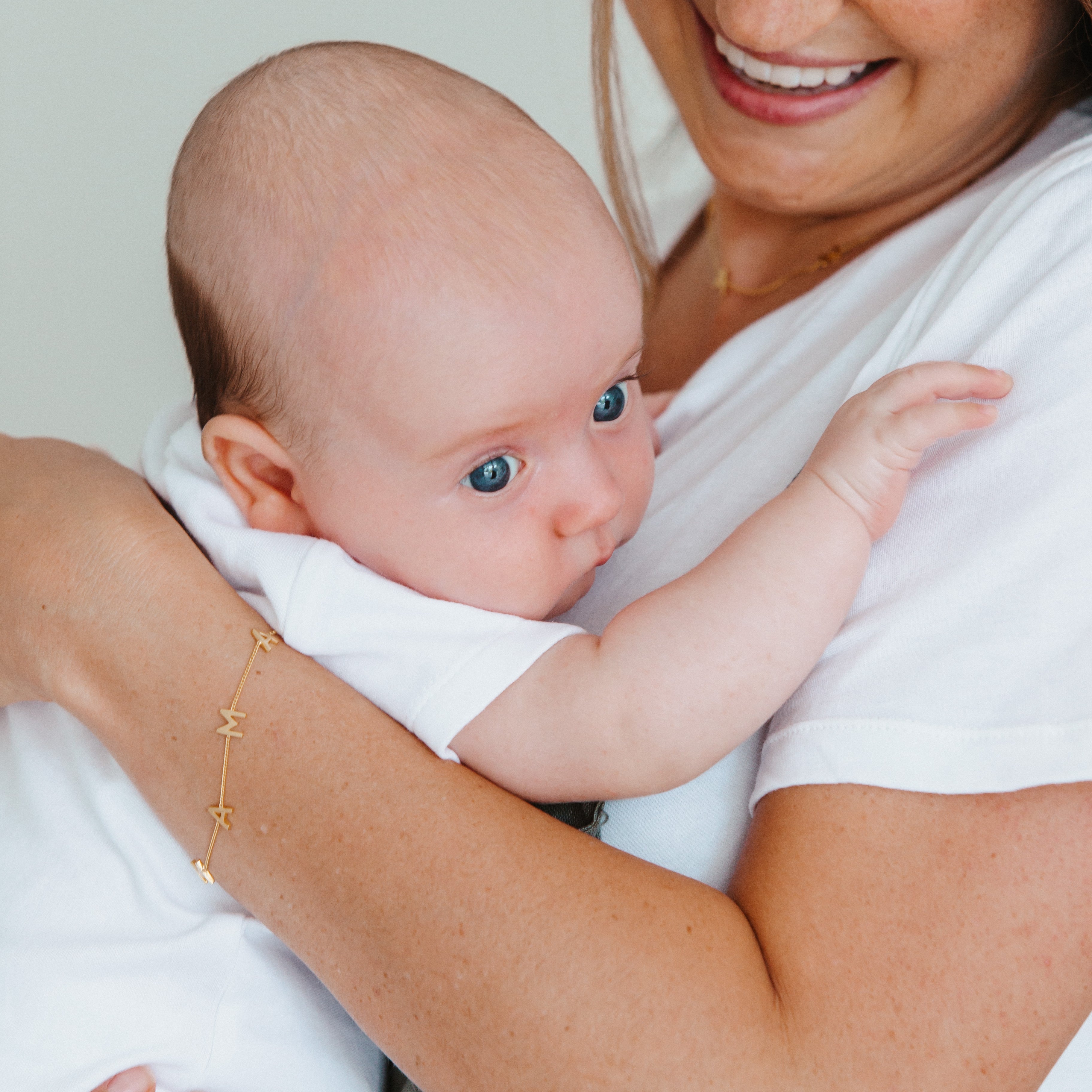 Luna & Rose Sustainable Jewellery MAMA Bracelet - Gold