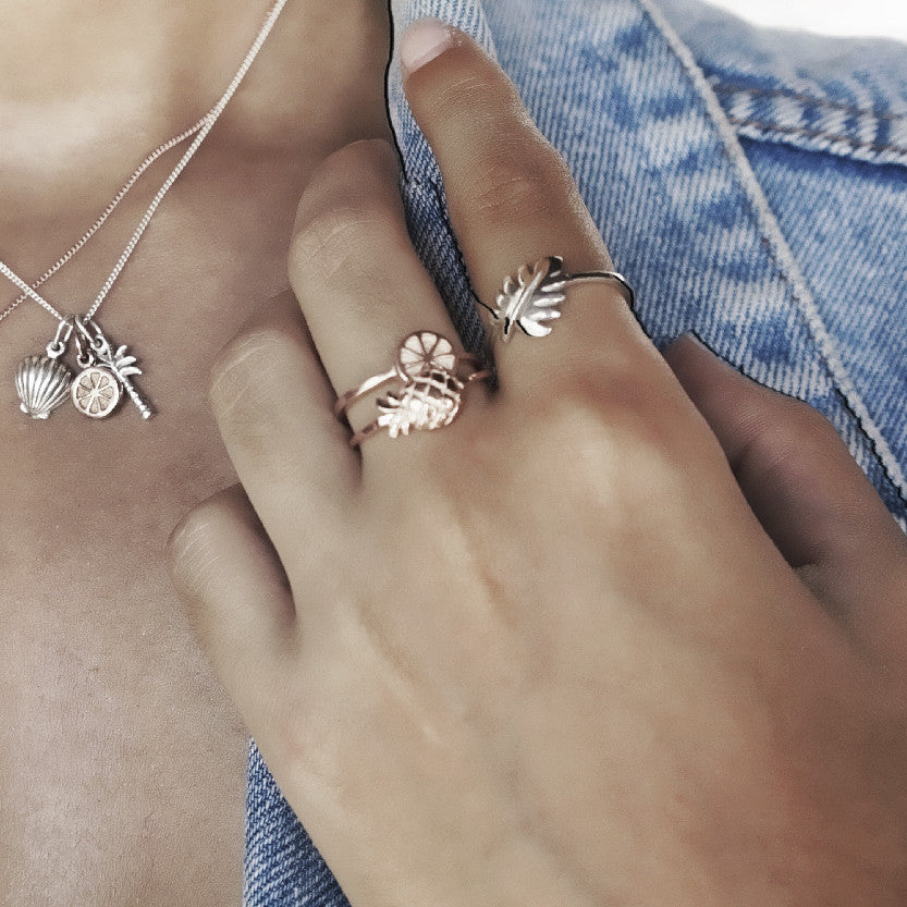 Luna & Rose - Shell We Dance Charm Gold