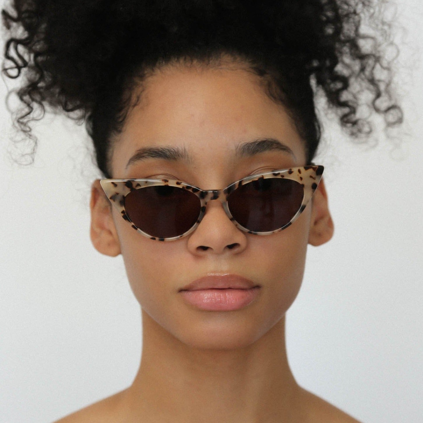 Lu Goldie Chos Tort Sunglasses Luna & Rose