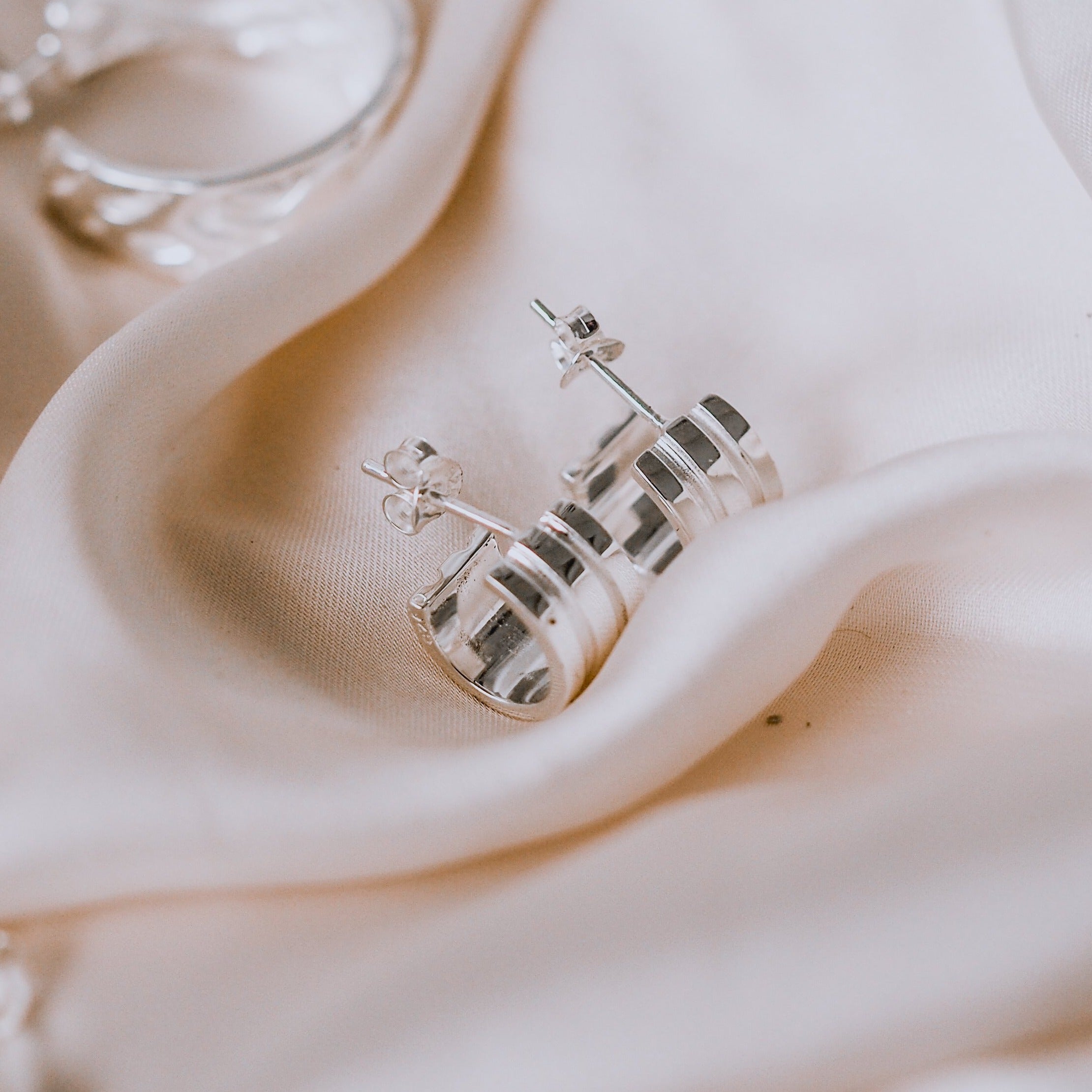 Luna & Rose Silver celeste hoop earrings