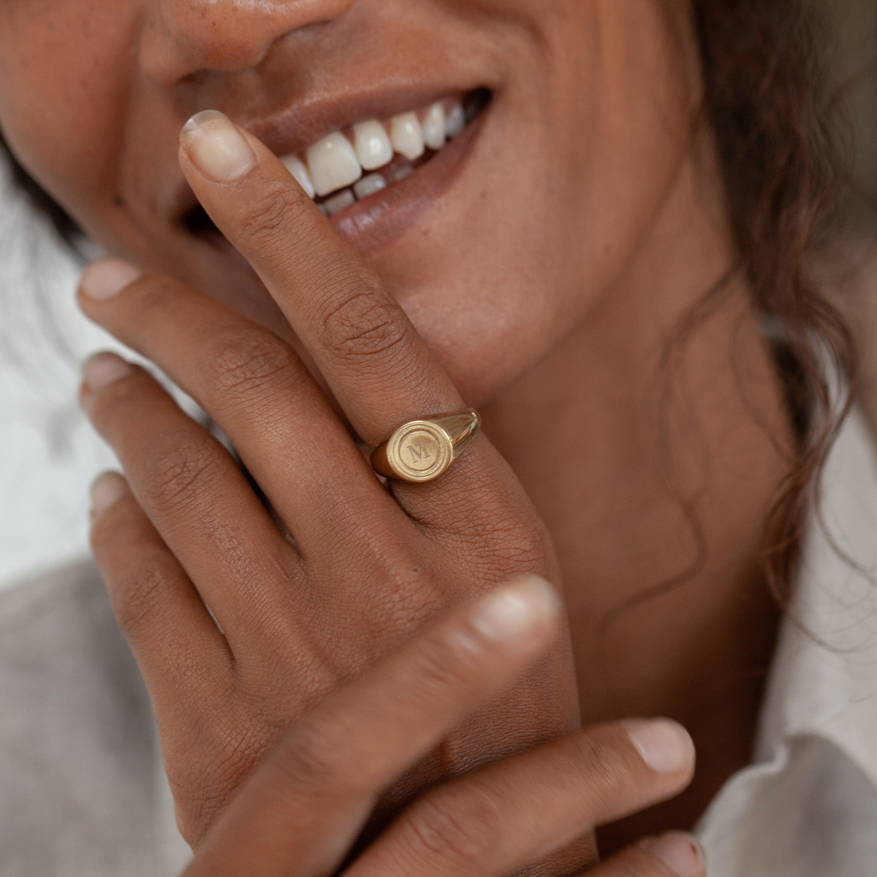 Halo Solid Signet Ring - Gold