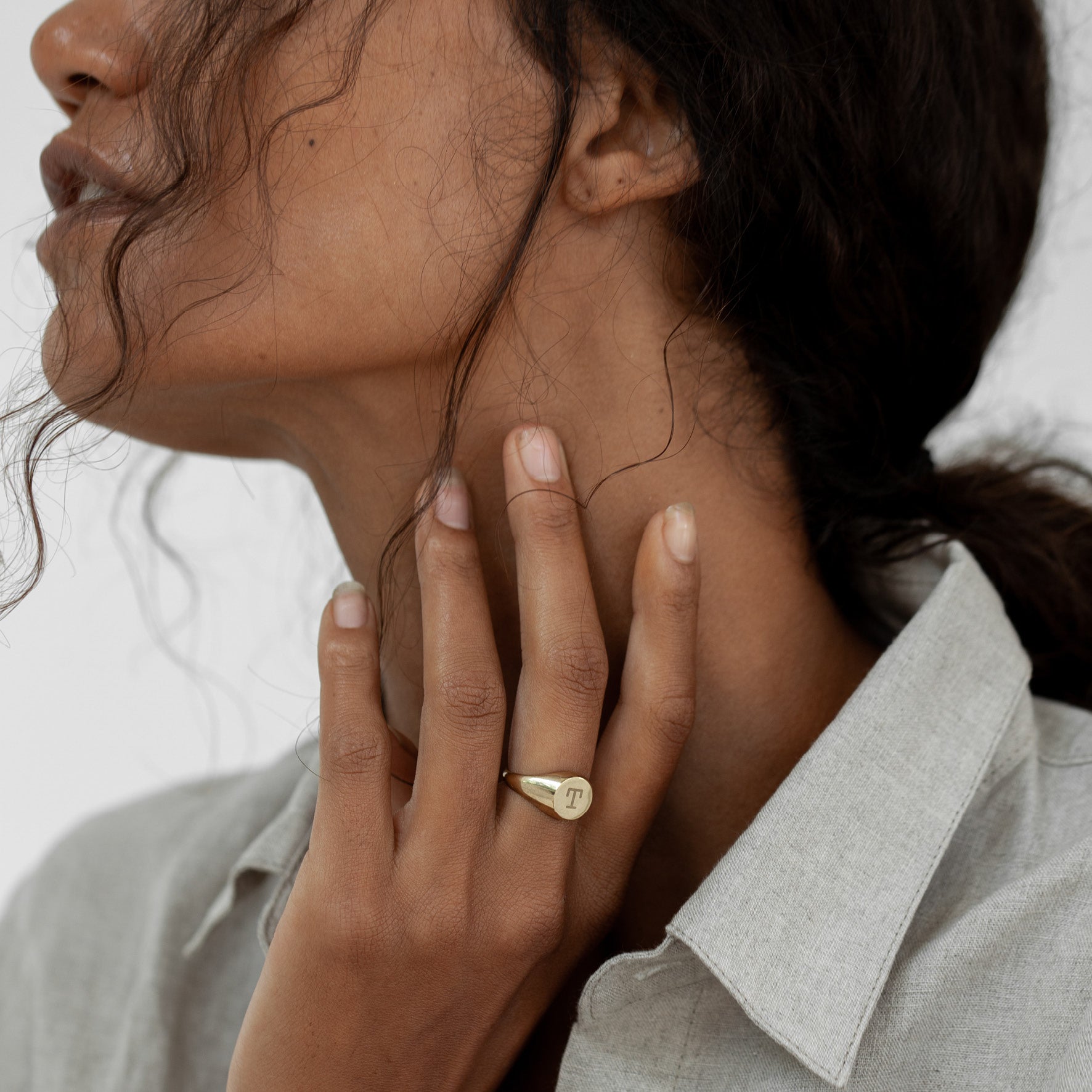 Classic Engravable Signet Ring Gold