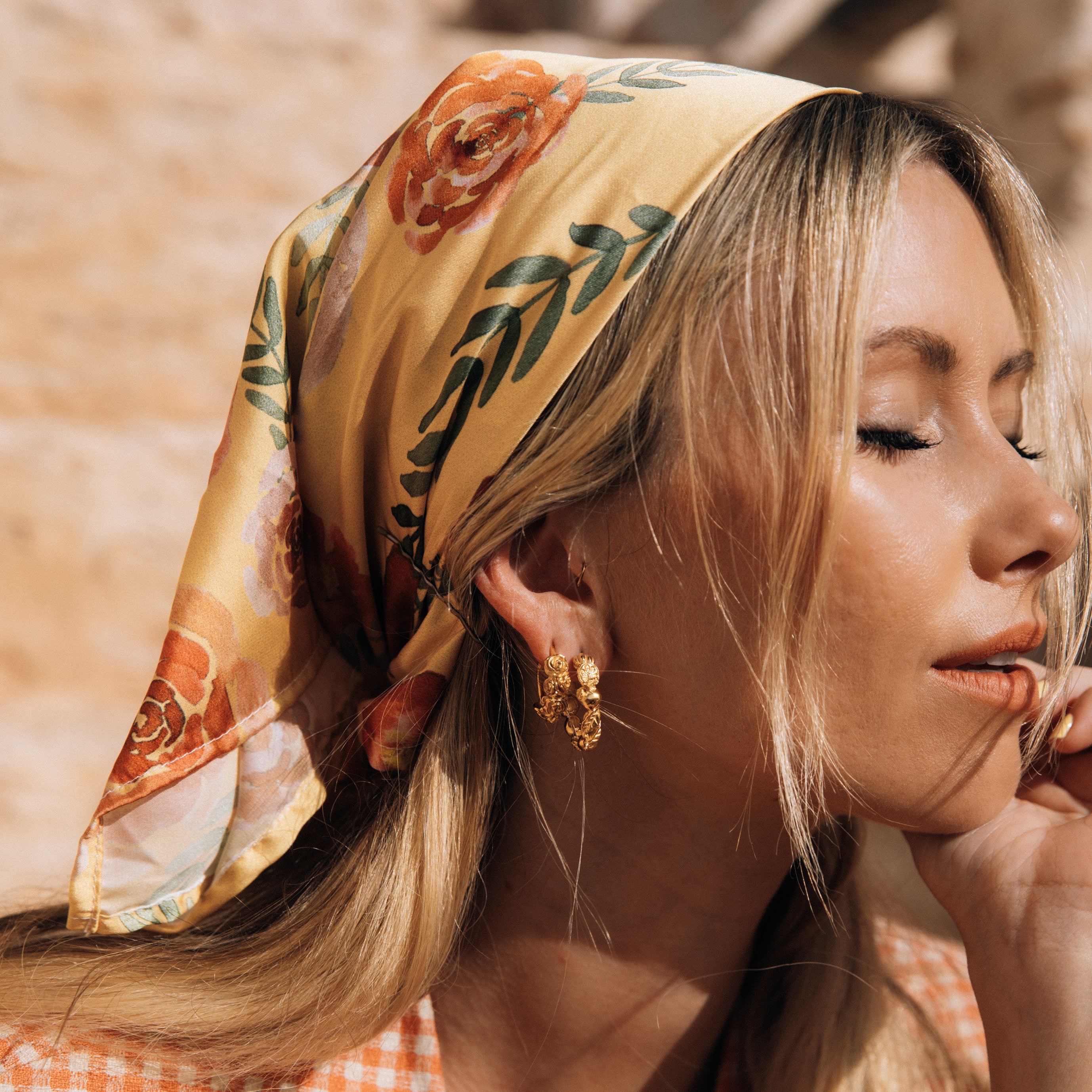 Luna & Rose FLORES NECK SCARF - SAND