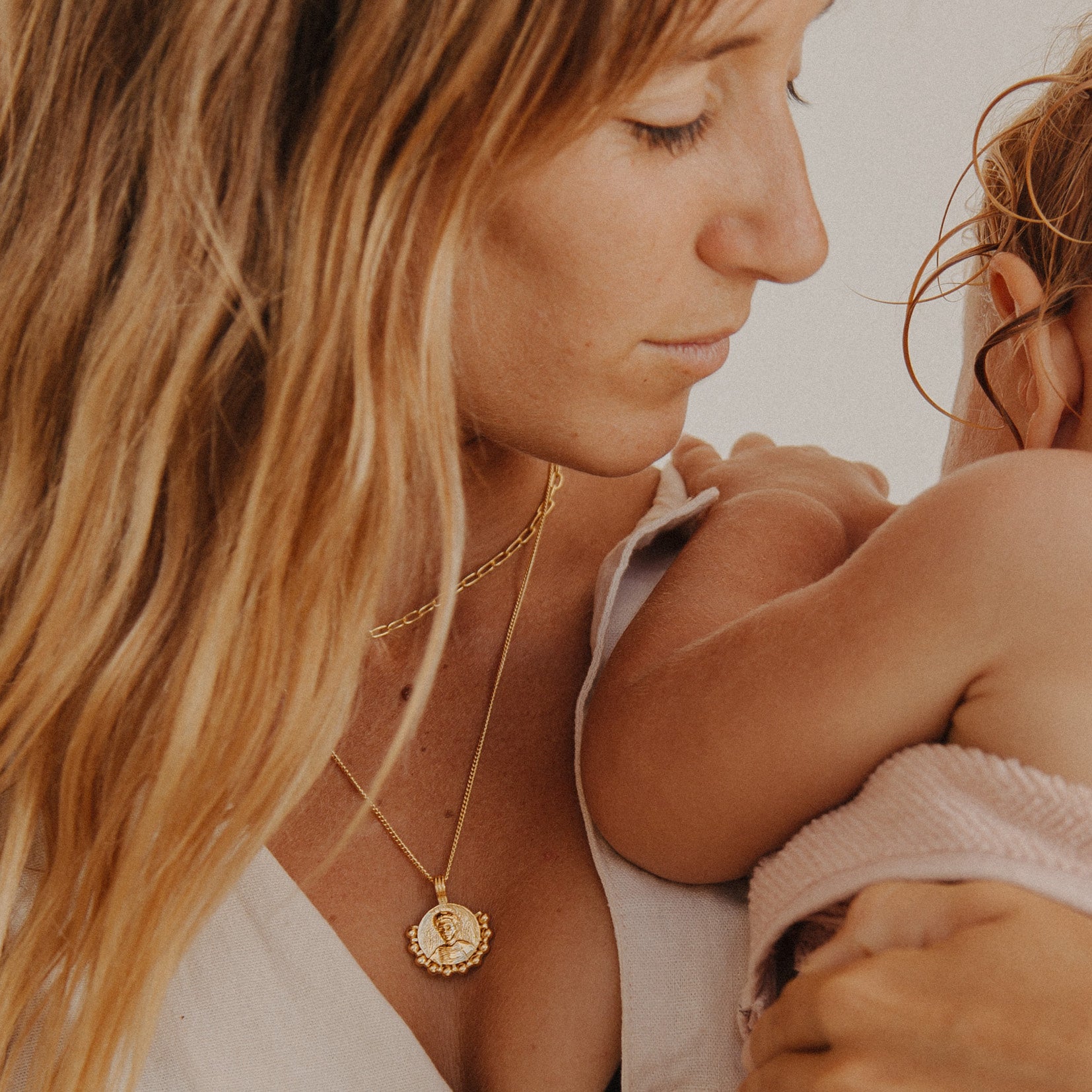 Kate shepherd Necklace in Gold