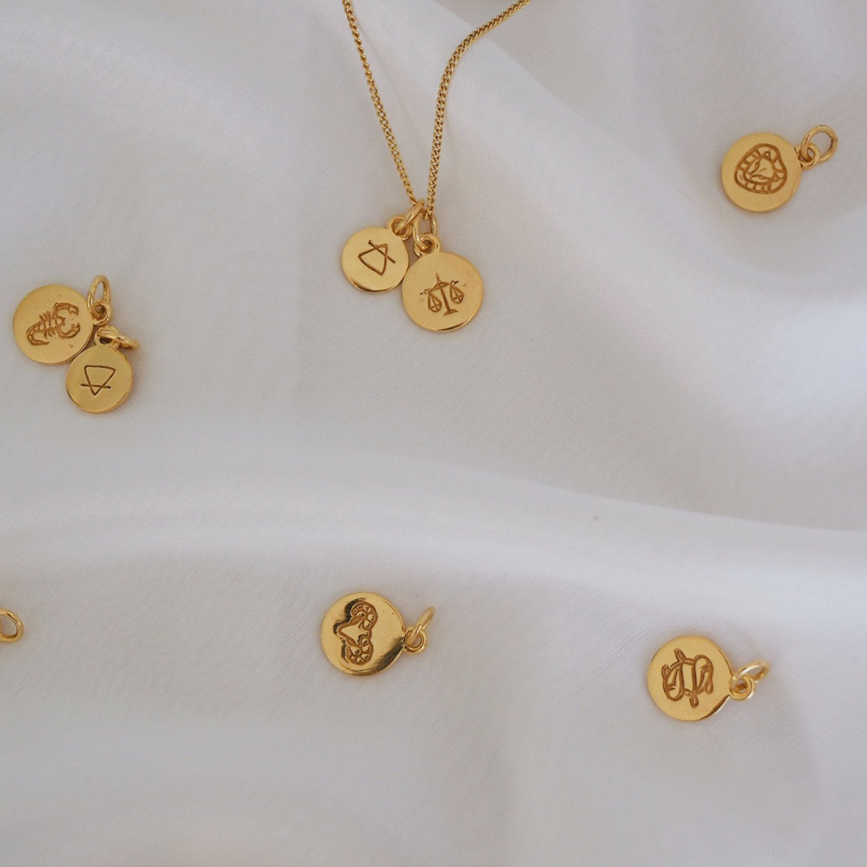 Pisces Mini Zodiac Charm - Gold