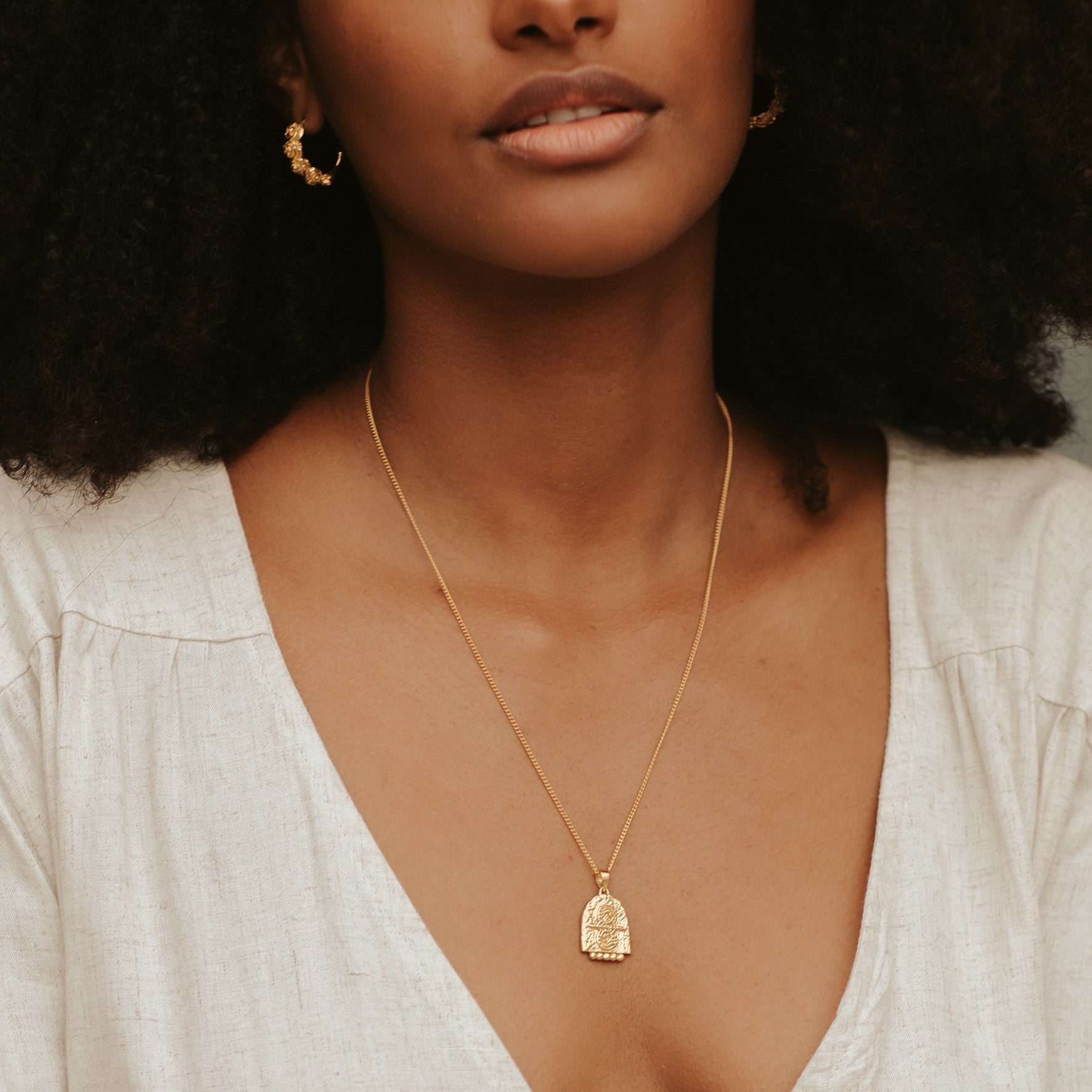 Luna & Rose Gemini Gold Necklace Zodiac