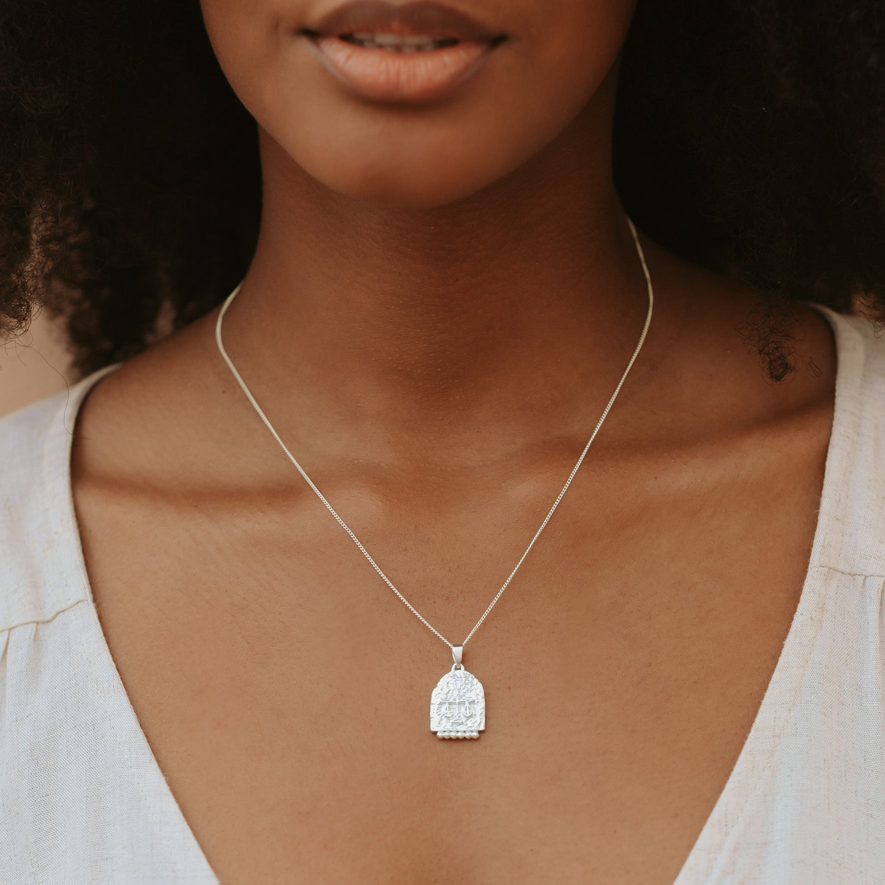 Luna & Rose LIBRA ZODIAC PENDANT - SILVER