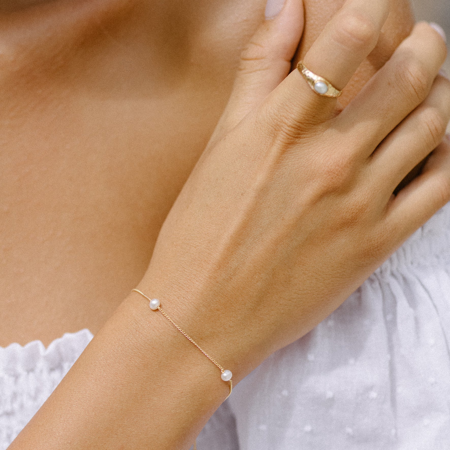 The Maisy Chain & Pearl Bracelet - Gold