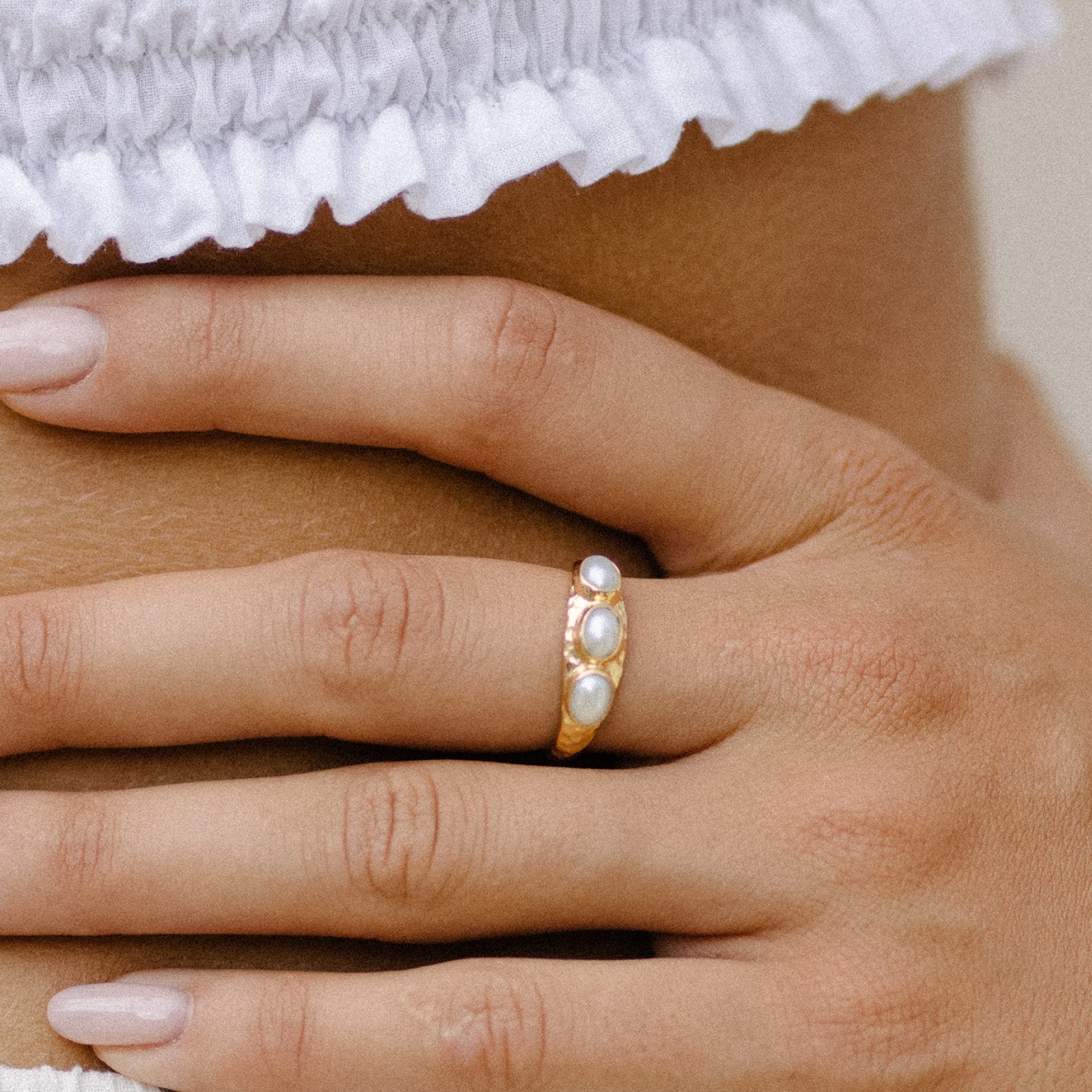 Polly Triple Pearl Ring - gold