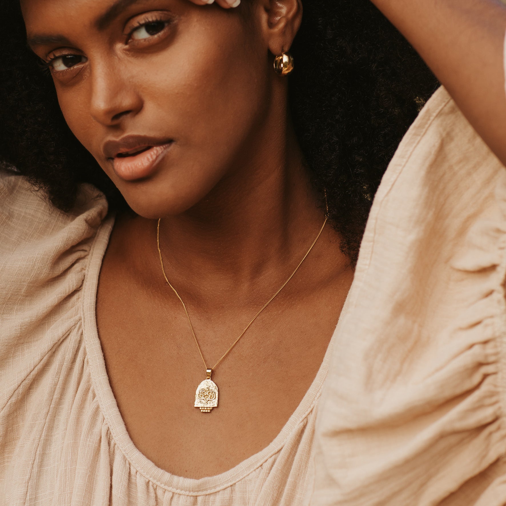 Luna & Rose TAURUS ZODIAC PENDANT - GOLD