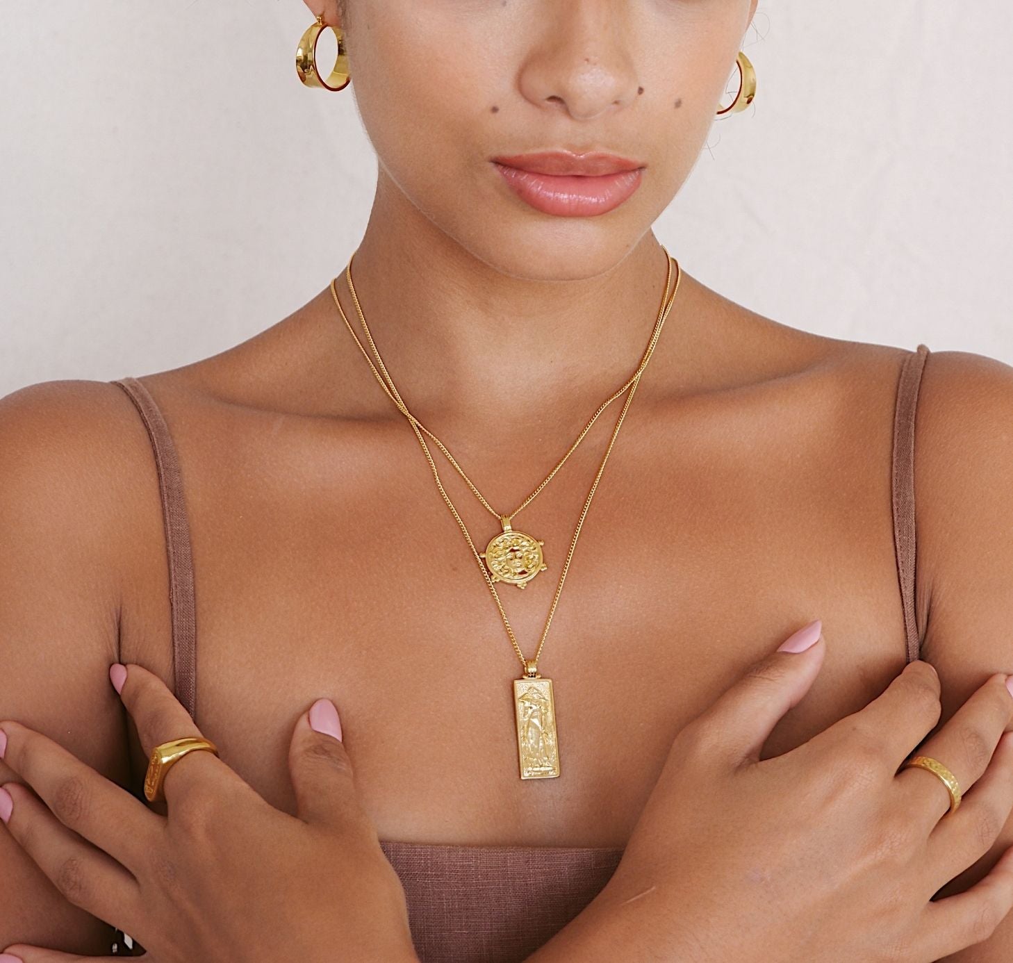 9KT SOLID GOLD Freyja Goddess of Love Pendant Necklace