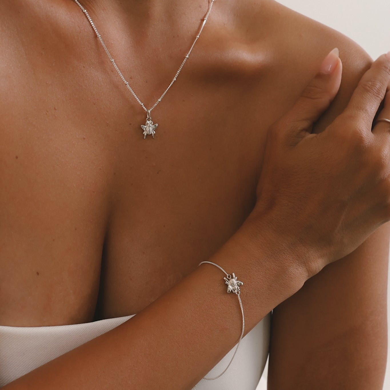 Honey Bee Charm Bracelet (Strength & Resilience) - Silver