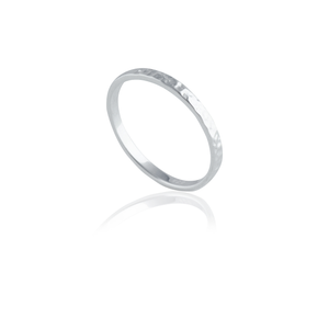 MOMA Hammered Ring 2mm - Silver