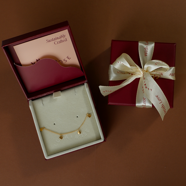 Liberty Droplet anklet - gold in packaging luna and rose