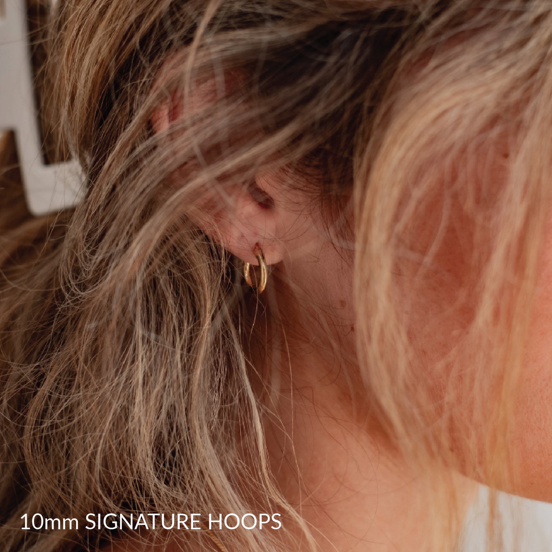 Signature Hoops 10mm Petite - Gold