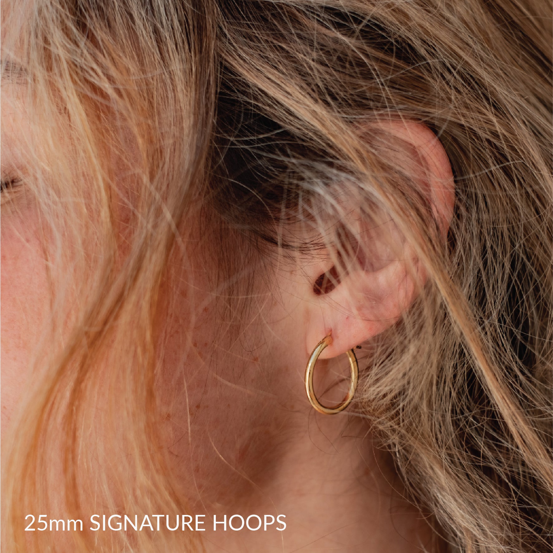 Signature Hoops 10mm Petite - Gold