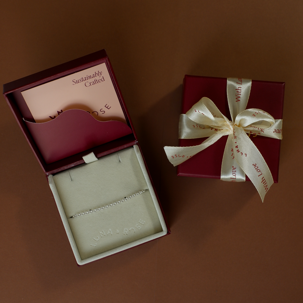 Manhattan Rollo Chain anklet - Silver in packaging luna and rose