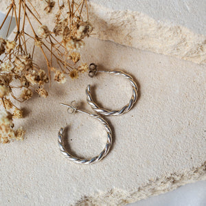 The Hudson Twisted Hoops 20mm - Silver