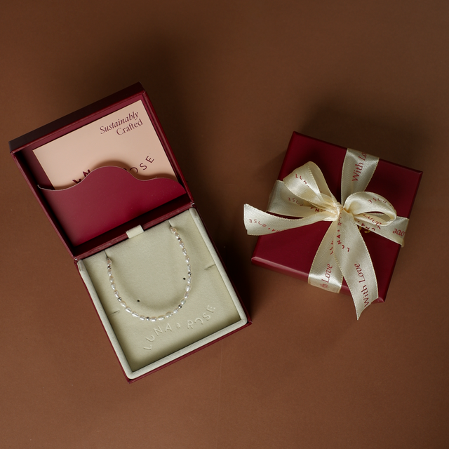 The Remi Necklace - Silver in packaging luna and rose
