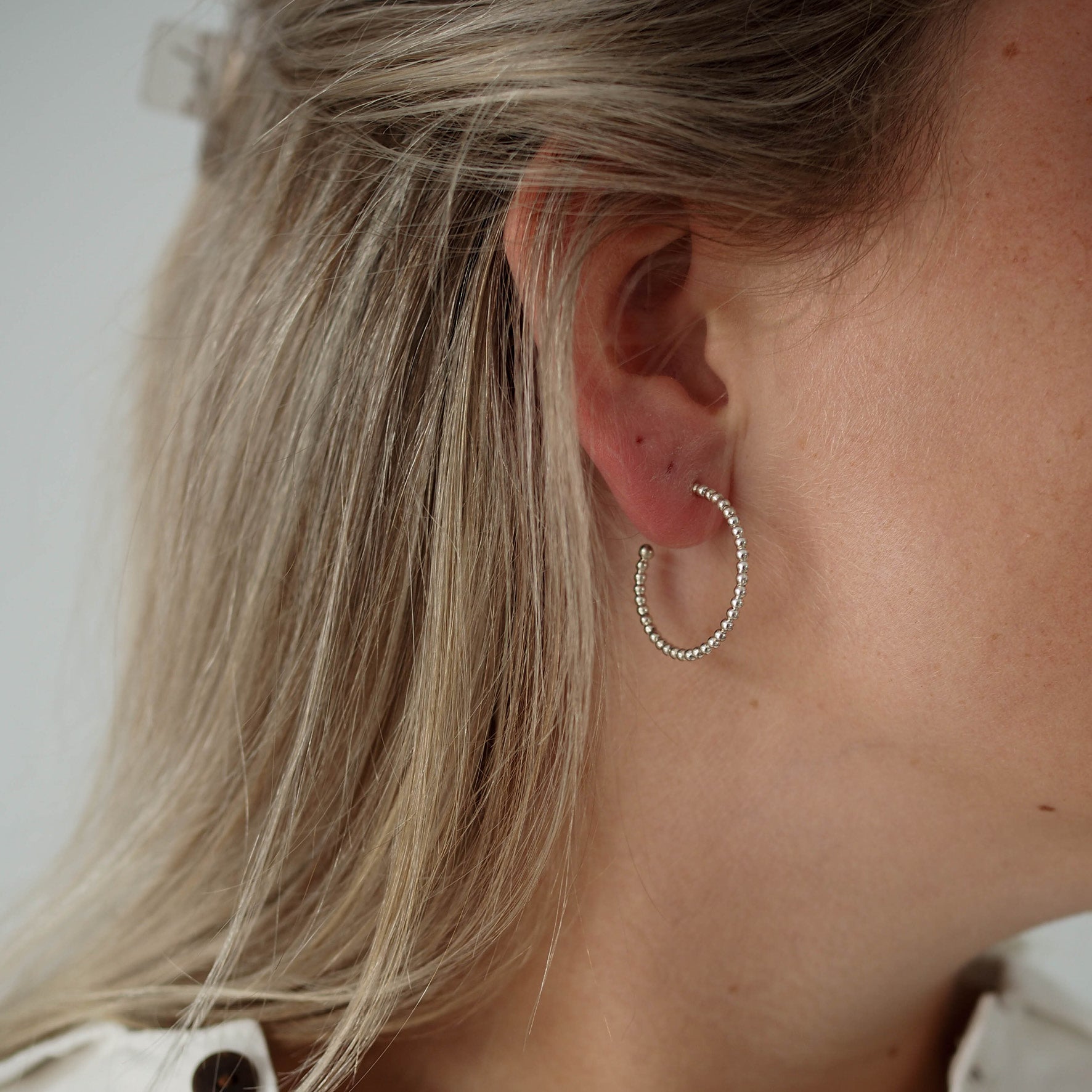 Central Park Dotty Earrings 17mm - Silver