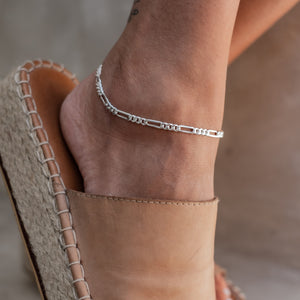 Minimalist Figari Chain Anklet - Silver