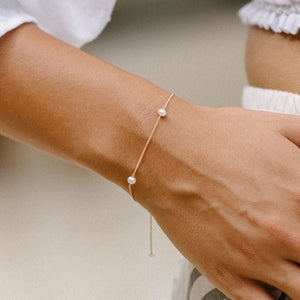 The Maisy Chain & Pearl Bracelet - GOLD