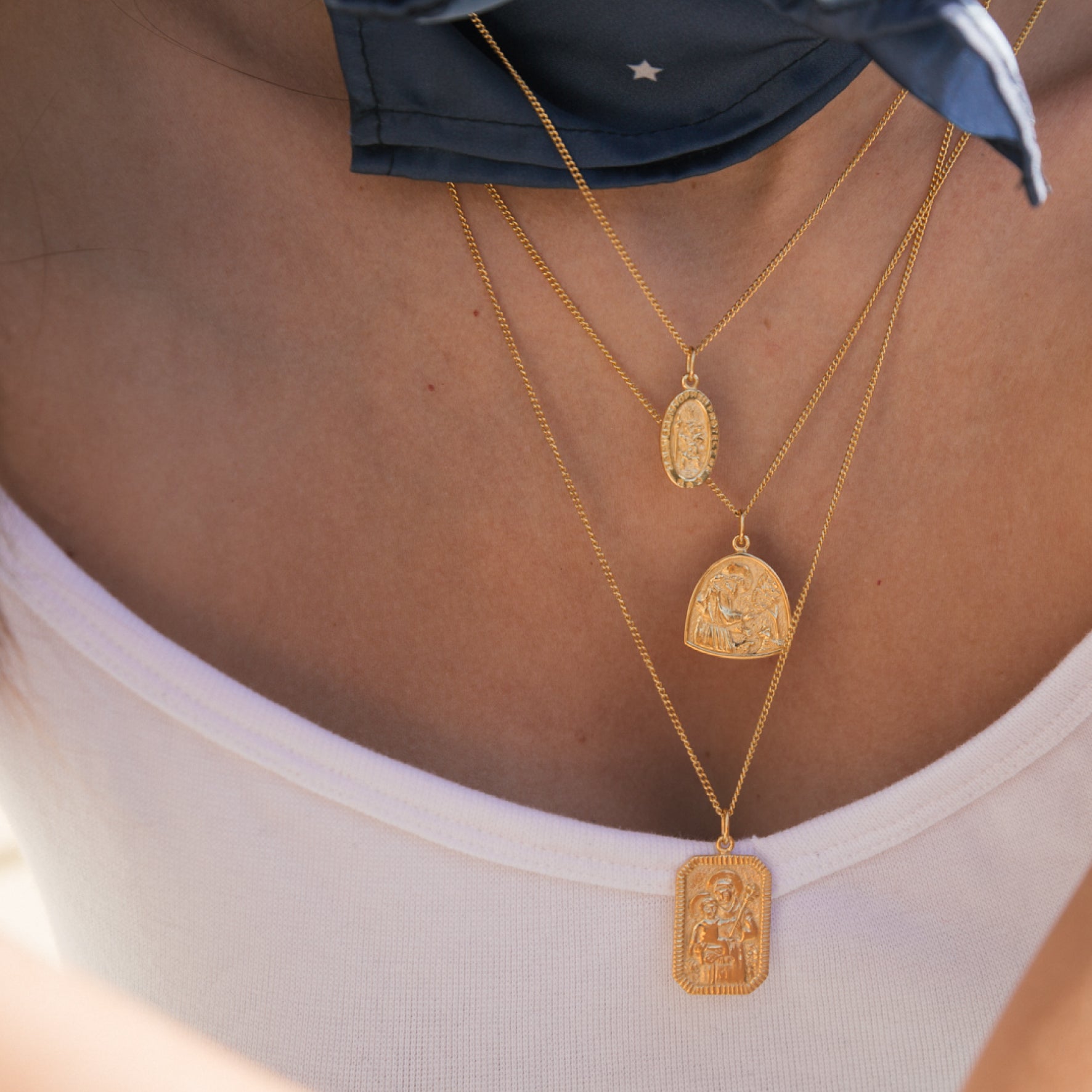 Solid Gold St Christopher Necklace - Luna & Rose Sustainable Brand